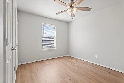 6221 13th Street Lubbock, TX 79416 - Photo 16 of 19 IMG_1473