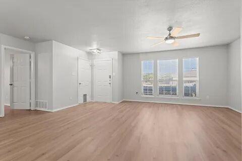 6221 13th Street Lubbock, TX 79416 - Photo 8 of 19 IMG_1462