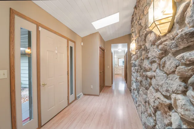 $424,900 | 1509 South 7th Street, De Pere, WI 54115