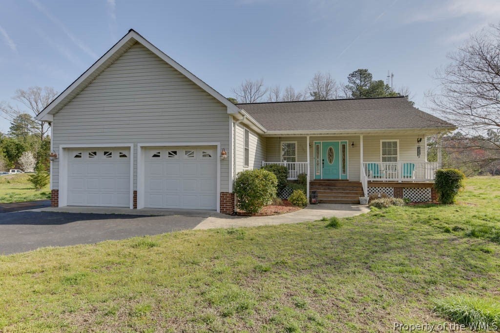 1303 Glebe Road Mathews, VA 23109 - Photo 4 of 40 Gallery Image 4