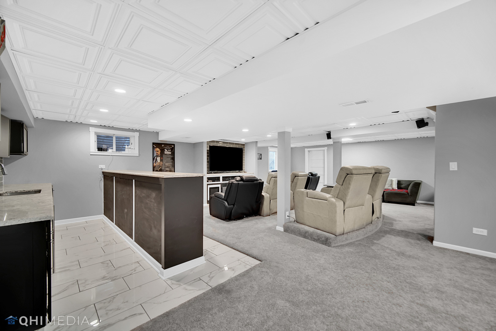 Undisclosed Address Steger, IL 60475 - Photo 22 of 29 a living room with furniture and a flat screen tv