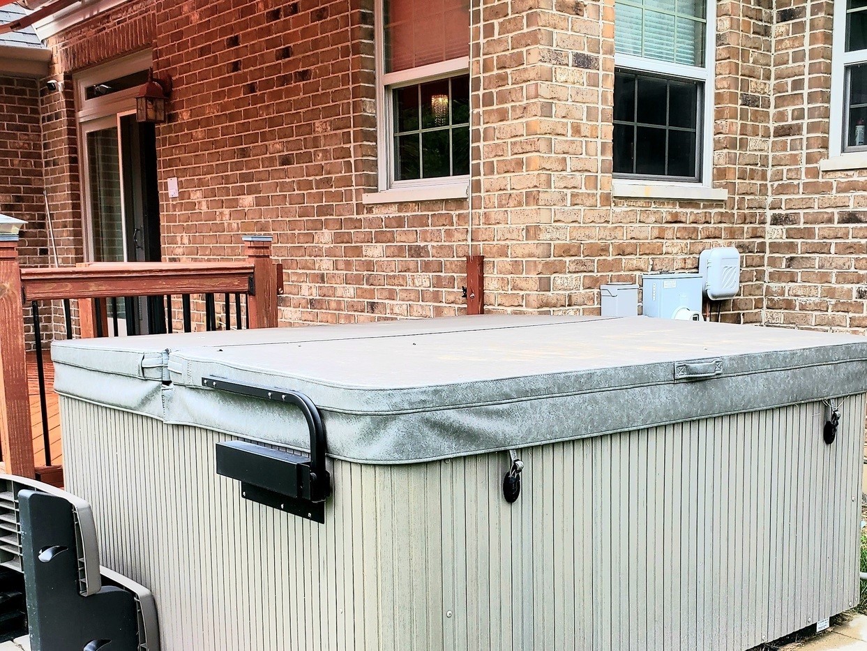 Undisclosed Address Steger, IL 60475 - Photo 27 of 29 a bathroom with a sink and a mirror