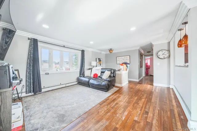 $710,000 | 1 Ozone Place, Massapequa, NY 11758