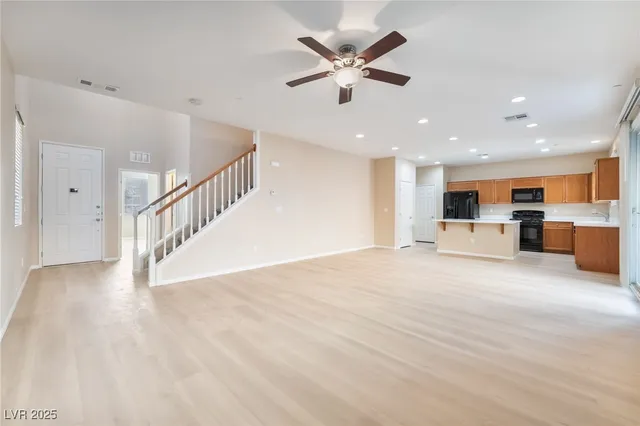 $2,050 | 3634 Via Messina, Henderson, NV 89052