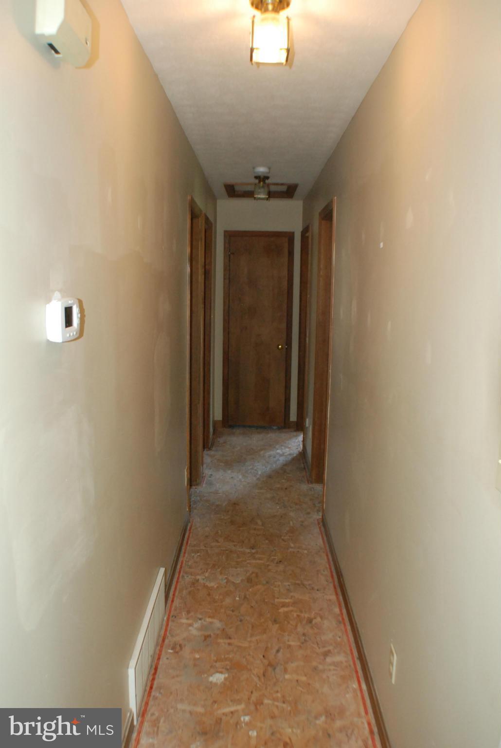 333 Riding Chapel Road Stephens City, VA 22655 - Photo 11 of 30 Main Hallway