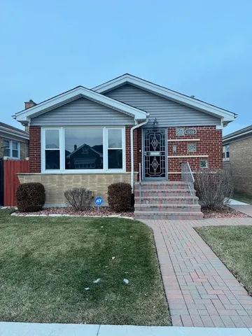 $3,000 | 1216 West 95th Place, Chicago, IL 60643