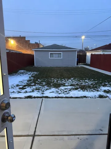 $3,000 | 1216 West 95th Place, Chicago, IL 60643