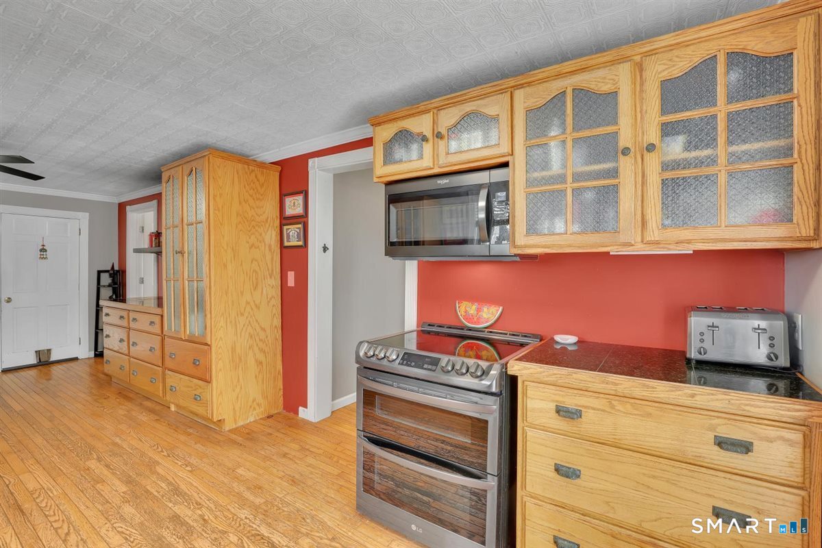 153 Country Club Road Middletown, CT 06457 - Photo 16 of 39 Kitchen