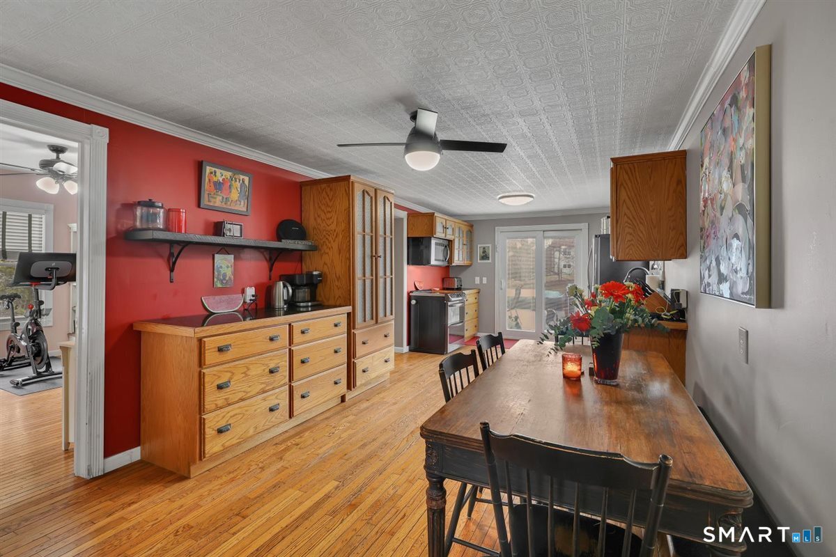 153 Country Club Road Middletown, CT 06457 - Photo 17 of 39 Kitchen