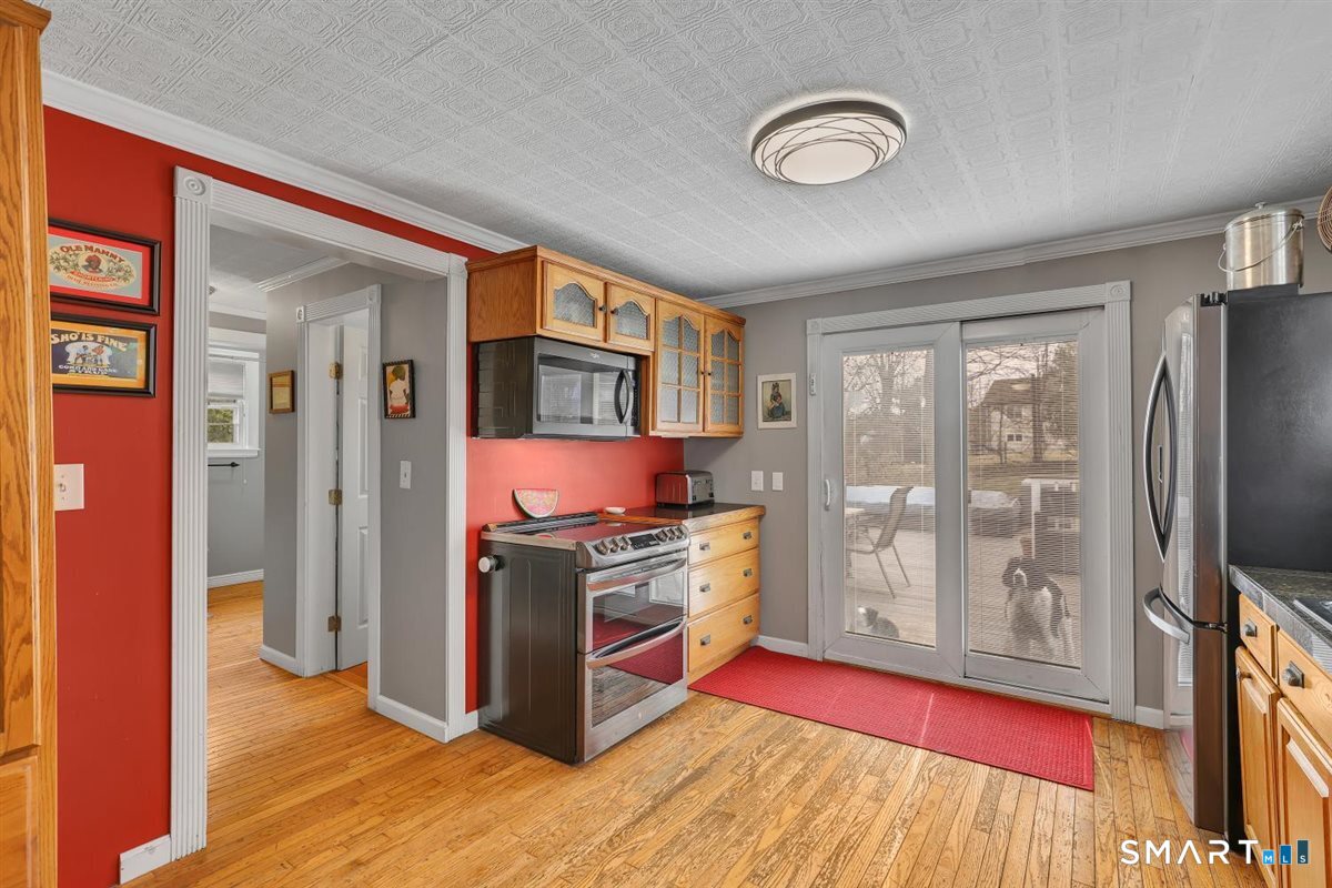 153 Country Club Road Middletown, CT 06457 - Photo 19 of 39 Kitchen