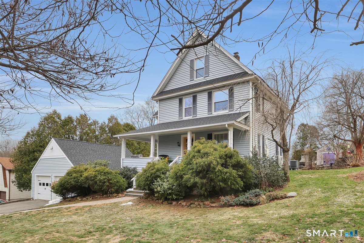 153 Country Club Road Middletown, CT 06457 - Photo 2 of 39 Front side view