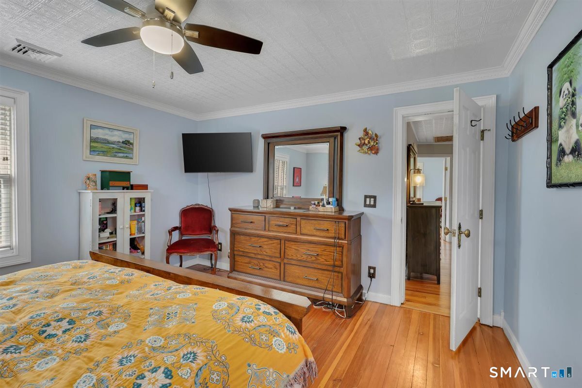 153 Country Club Road Middletown, CT 06457 - Photo 23 of 39 Bedroom/Upper Floor