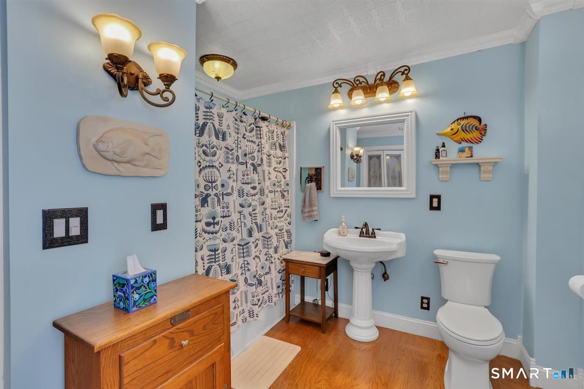 153 Country Club Road Middletown, CT 06457 - Photo 29 of 39 Full Bath/ Upper Floor