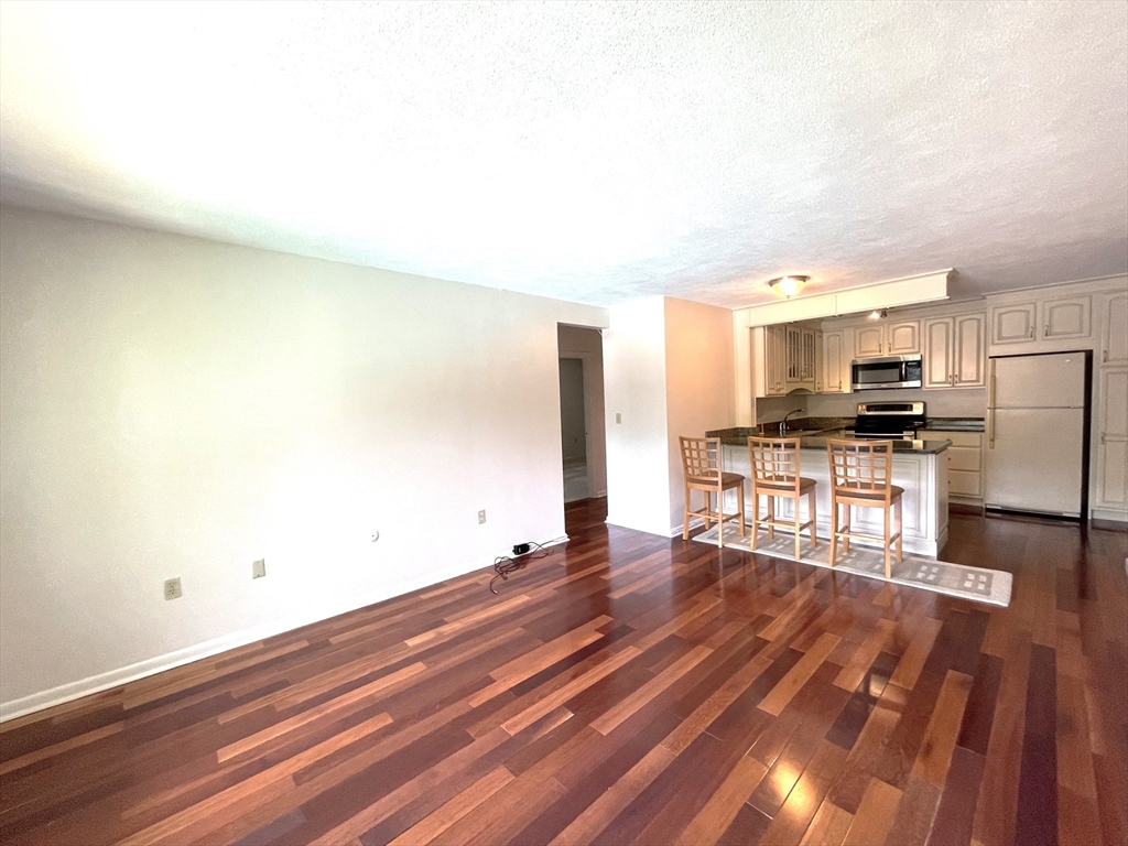 1323 Worcester Road, Unit H8 Framingham, MA 01701 - Photo 5 of 21
