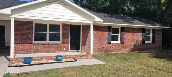 $229,000 | 7 South Farr Avenue, Andrews, SC 29510