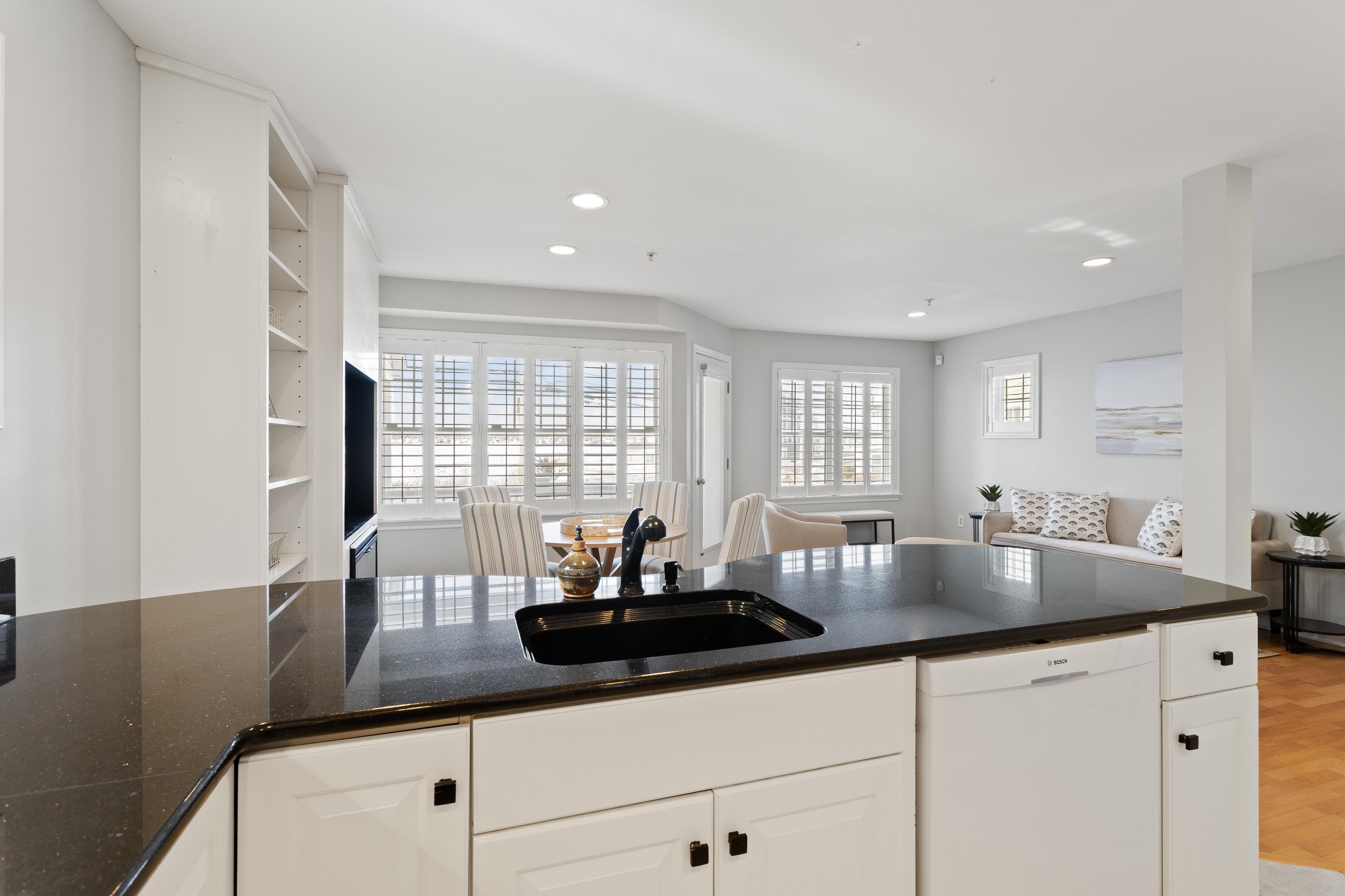 520 Ocean Boulevard, Unit 10 Hampton, NH 03842 - Photo 13 of 49