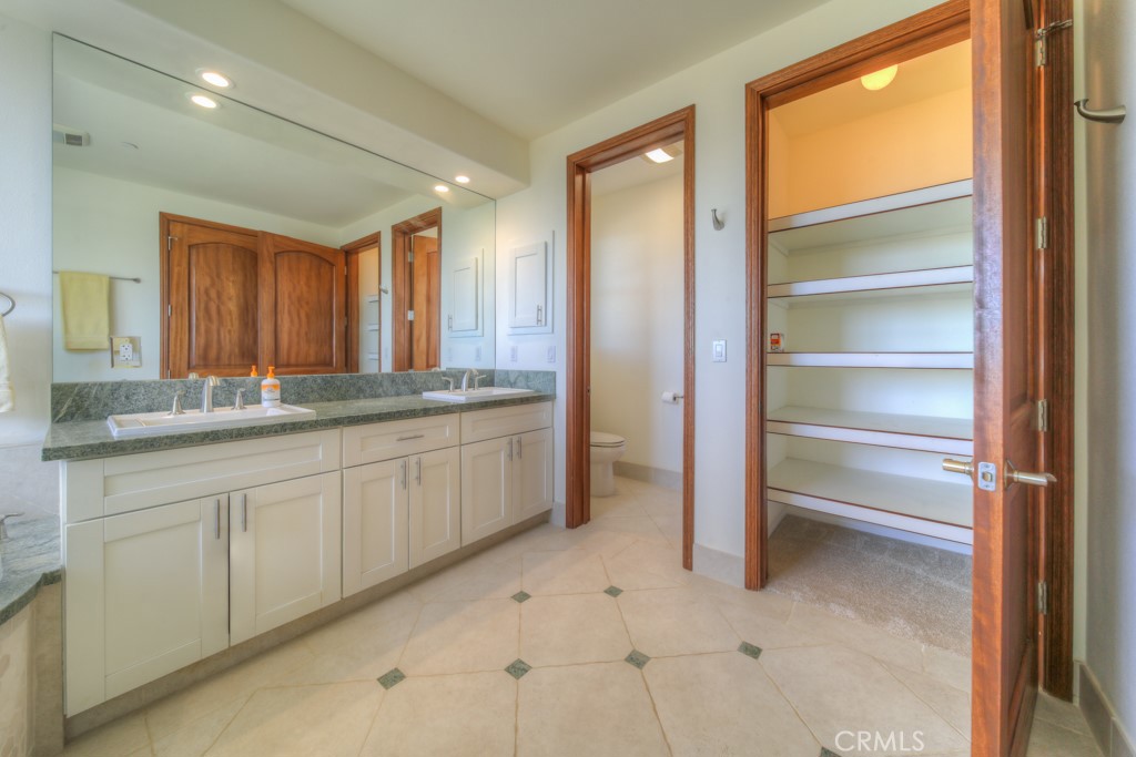 1991 Via Ladera Fallbrook, CA 92028 - Photo 26 of 69 Master Bath
