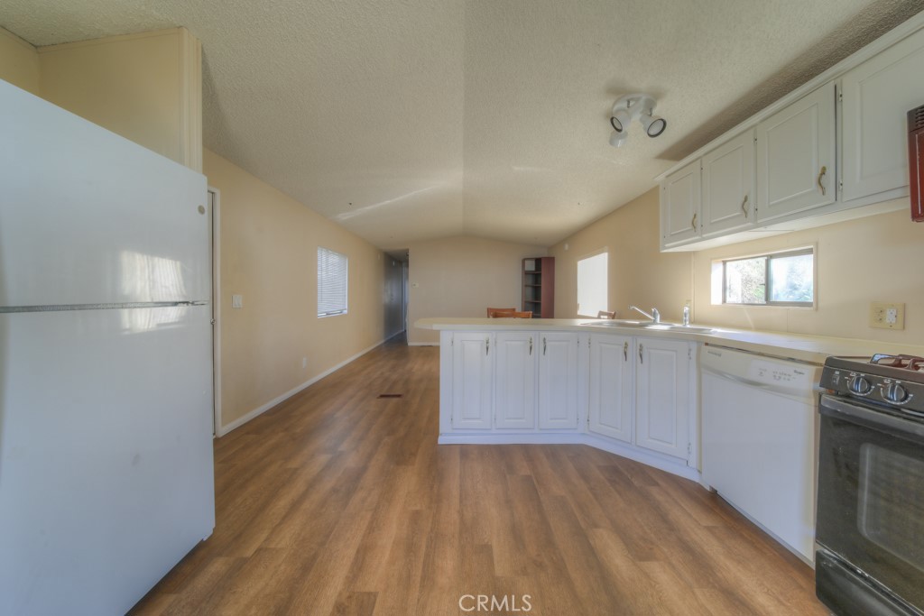 1991 Via Ladera Fallbrook, CA 92028 - Photo 57 of 69 ADU Kitchen