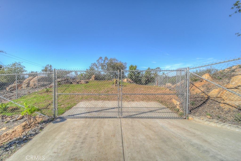 1991 Via Ladera Fallbrook, CA 92028 - Photo 63 of 69 Property Gate Entrance