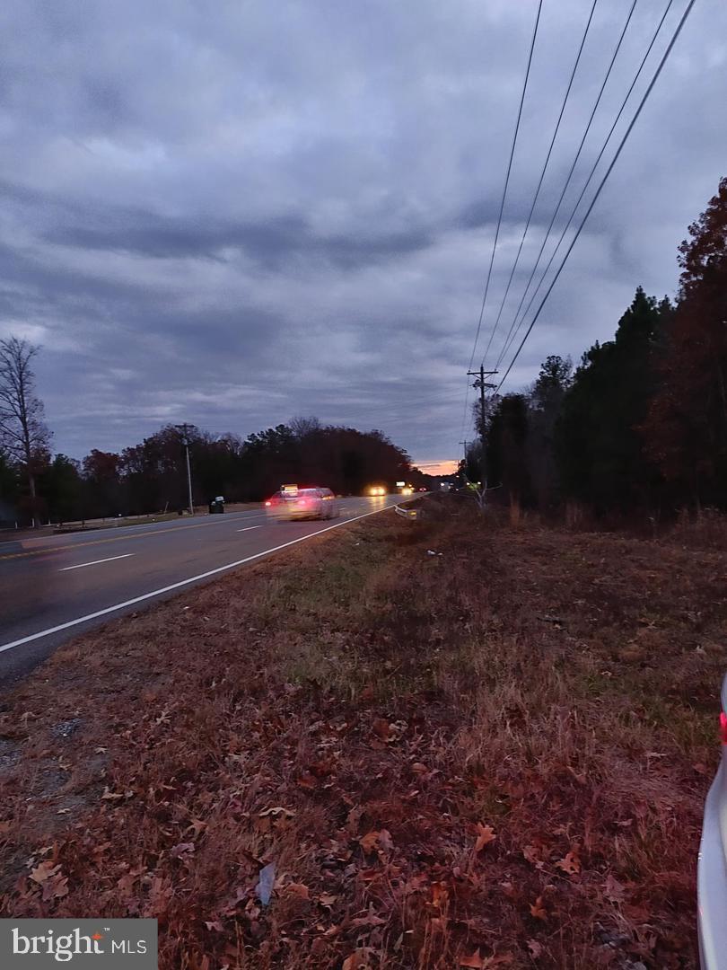 1 Us Route Ruther Glen, VA 22546 - Photo 5 of 8 a view of an outdoor space