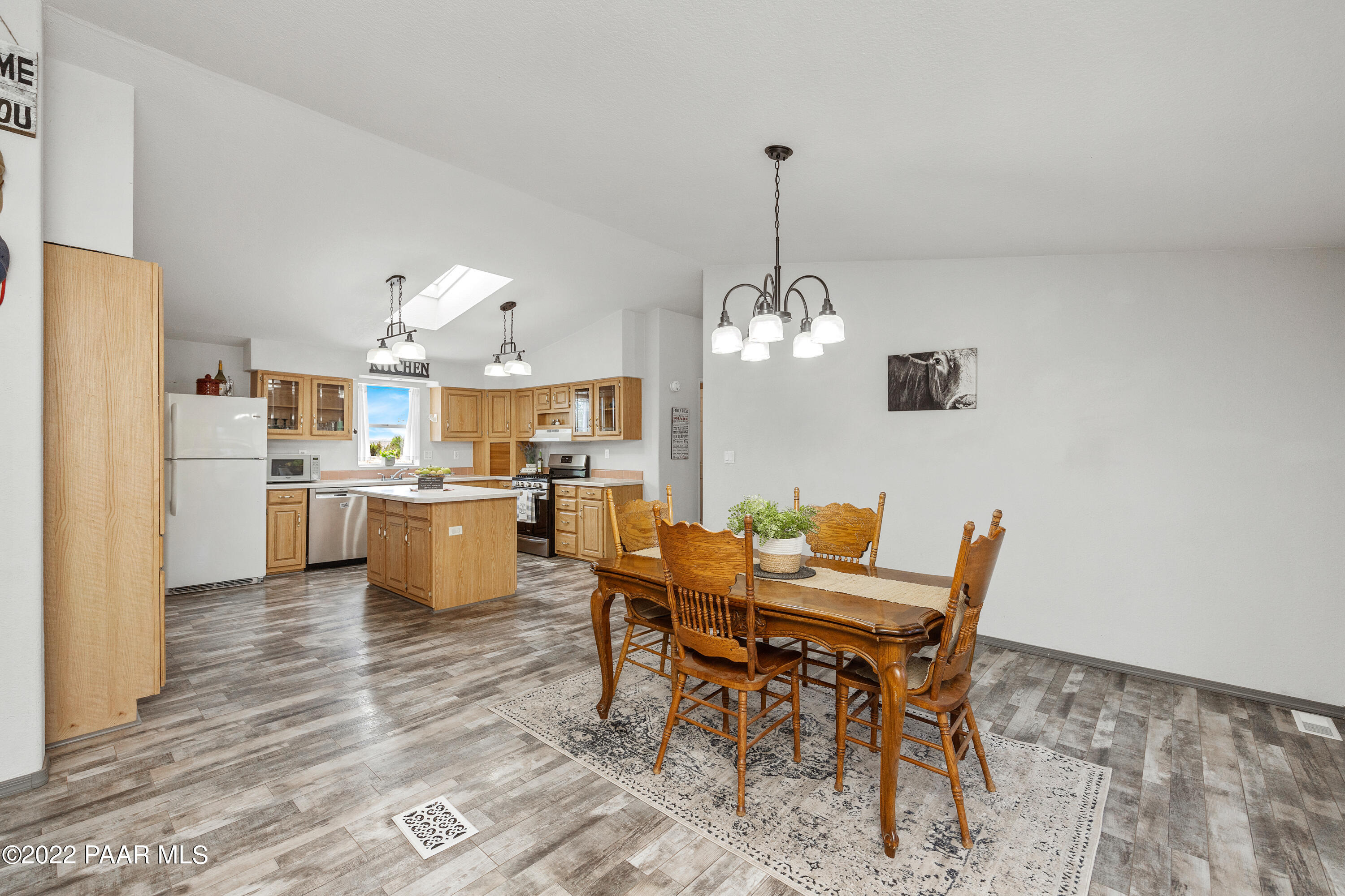 1371 Rolling Hills Road Paulden, AZ 86334 - Photo 9 of 33 012_Dining Room