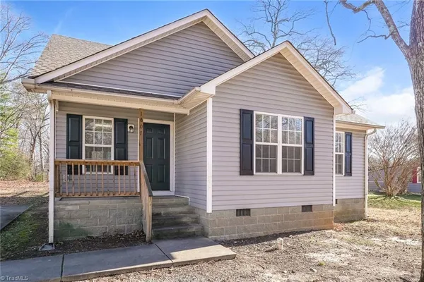 $1,695 | 1607 Dodson Street, Greensboro, NC 27405