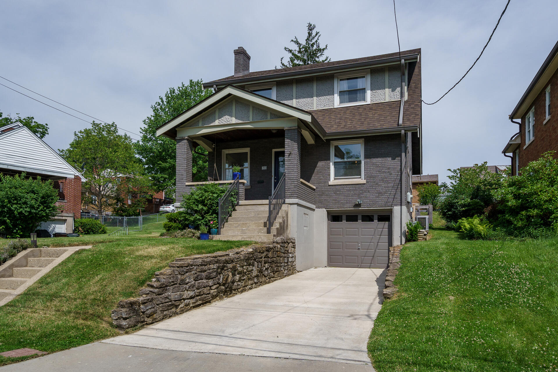 824 Aberdeen Road Covington, KY 41011 - Photo 2 of 48