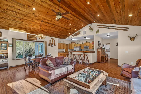 $725,000 | 716 State Street, Kooskia, ID 83539