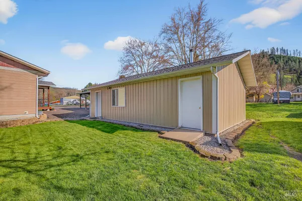 $725,000 | 716 State Street, Kooskia, ID 83539