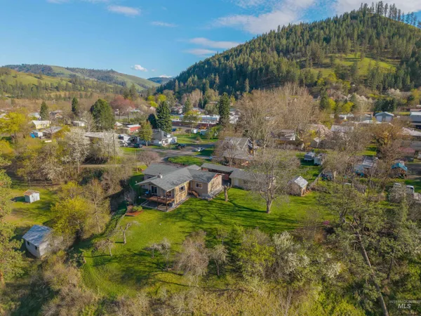 $725,000 | 716 State Street, Kooskia, ID 83539
