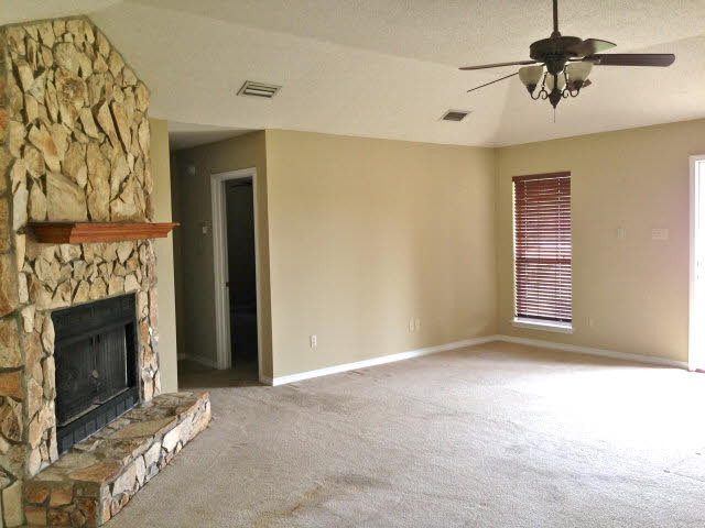 19814 Keller Road Foley, AL 36535 - Photo 6 of 7 Living