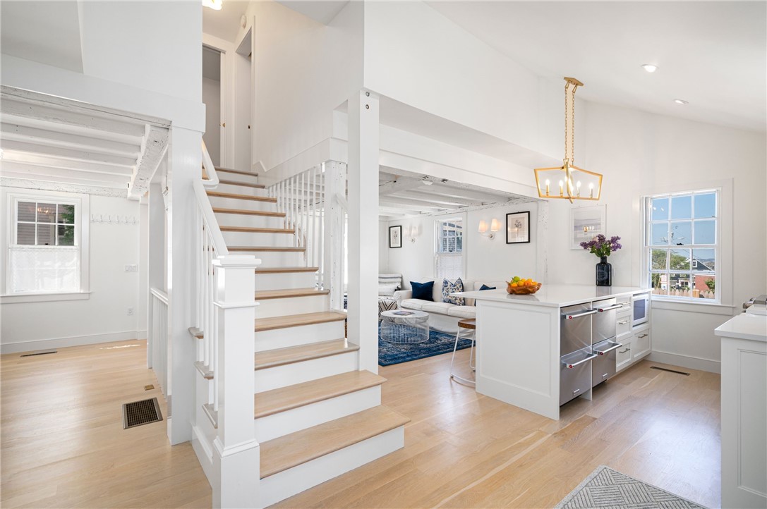 36 William Street Newport, RI 02840 - Photo 23 of 50