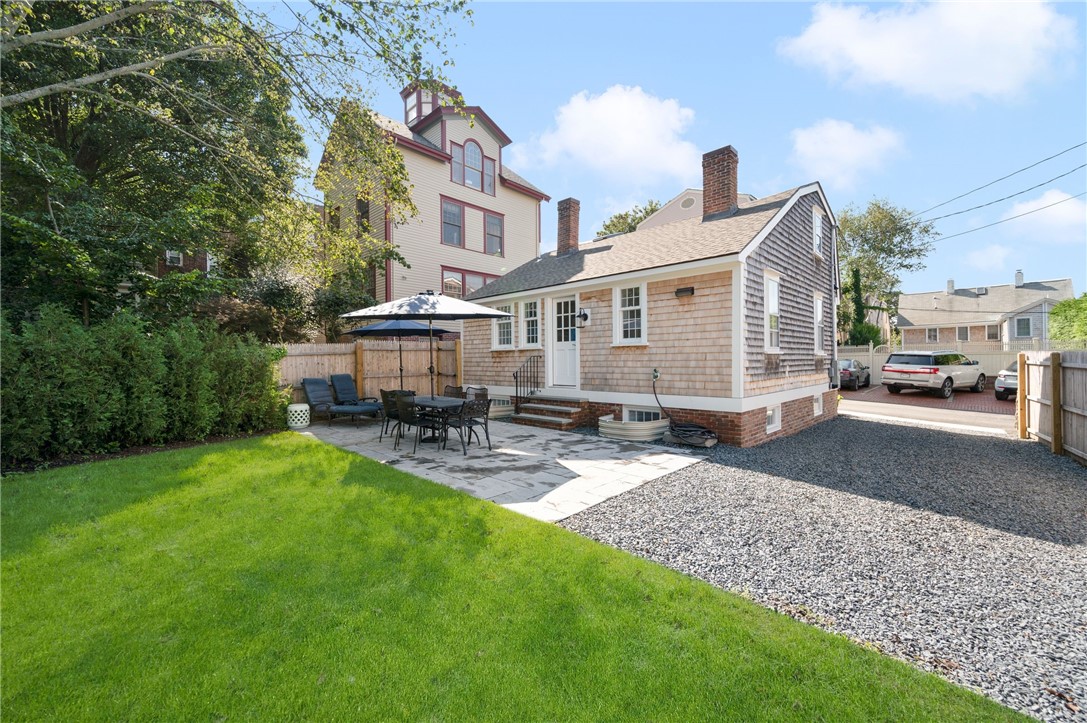 36 William Street Newport, RI 02840 - Photo 4 of 50