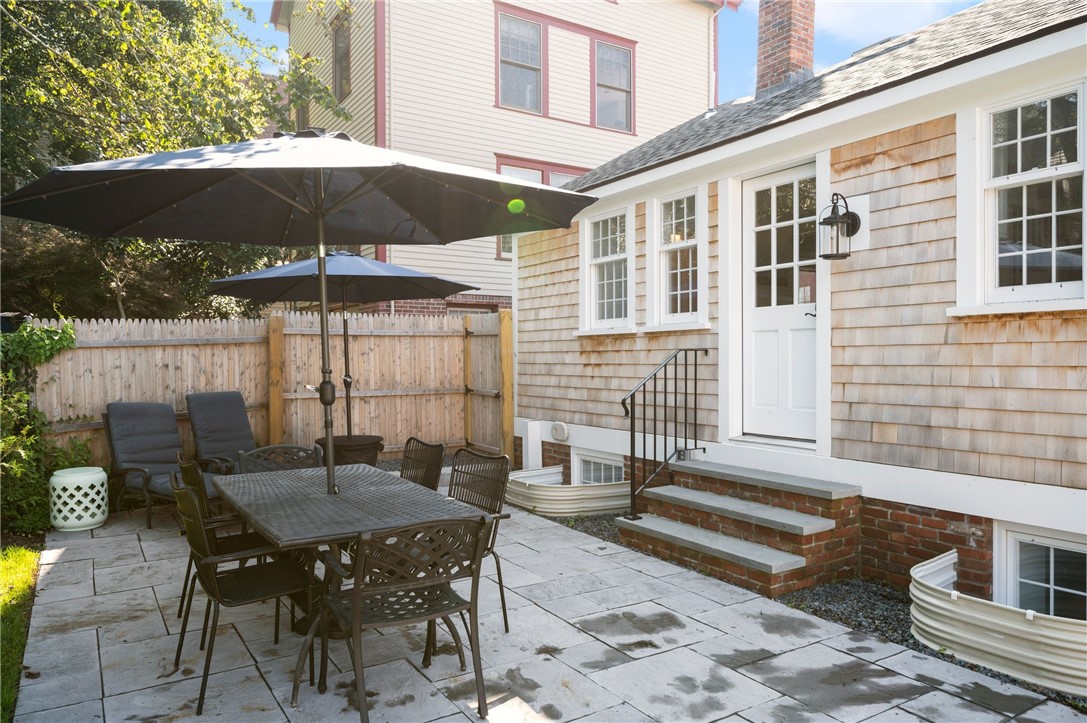 36 William Street Newport, RI 02840 - Photo 10 of 50