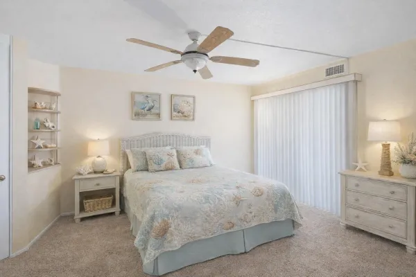 $640,000 | 7263 Camino Degrazia, Unit 33, San Diego, CA 92111