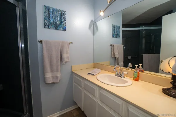 $640,000 | 7263 Camino Degrazia, Unit 33, San Diego, CA 92111