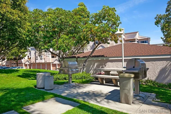 $640,000 | 7263 Camino Degrazia, Unit 33, San Diego, CA 92111