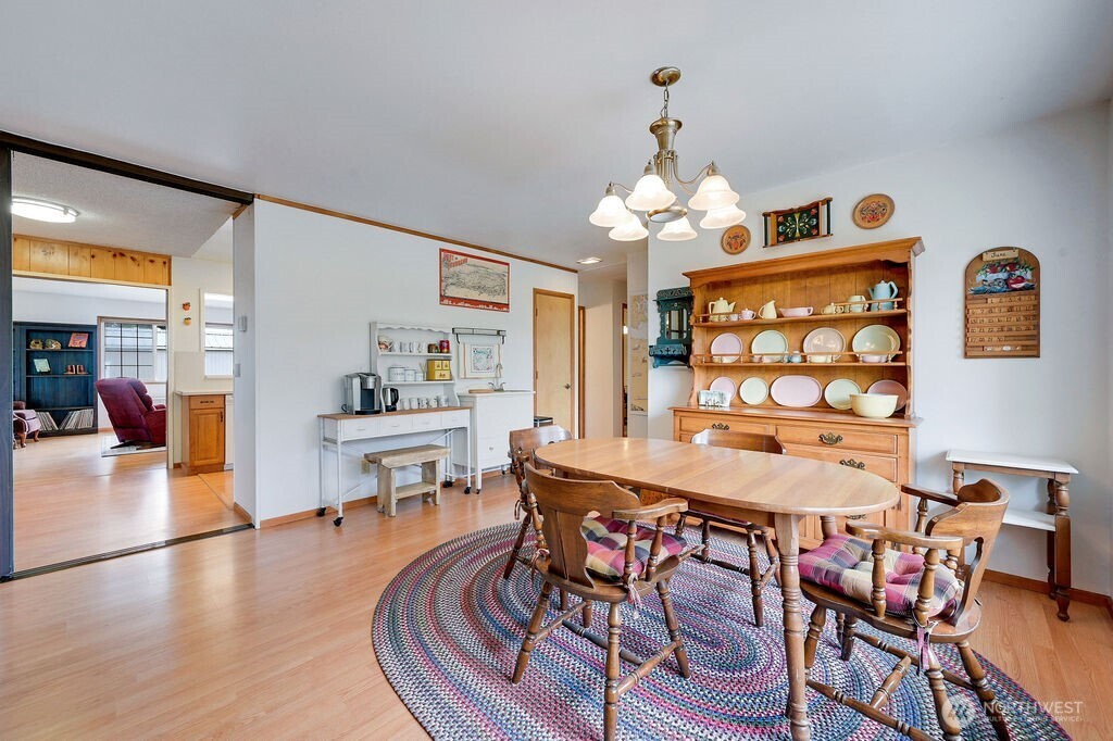 736 S Street Port Townsend, WA 98368 - Photo 9 of 40