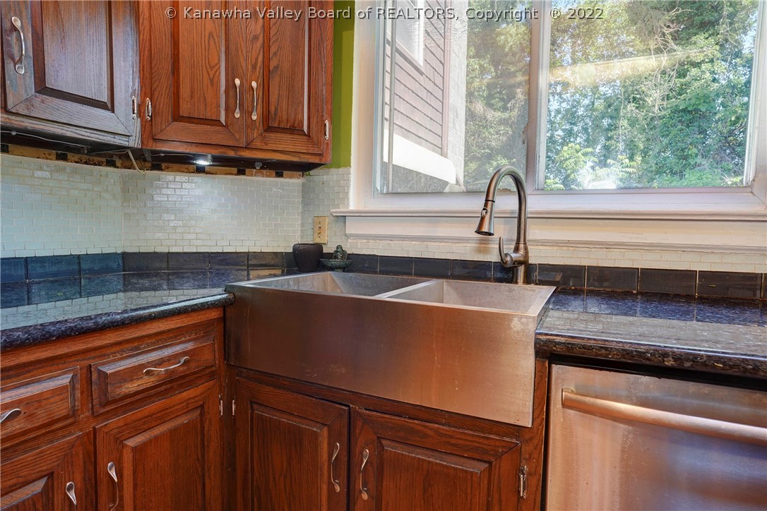 1513 Clark Road Charleston, WV 25314 - Photo 18 of 45 Gallery Image 18