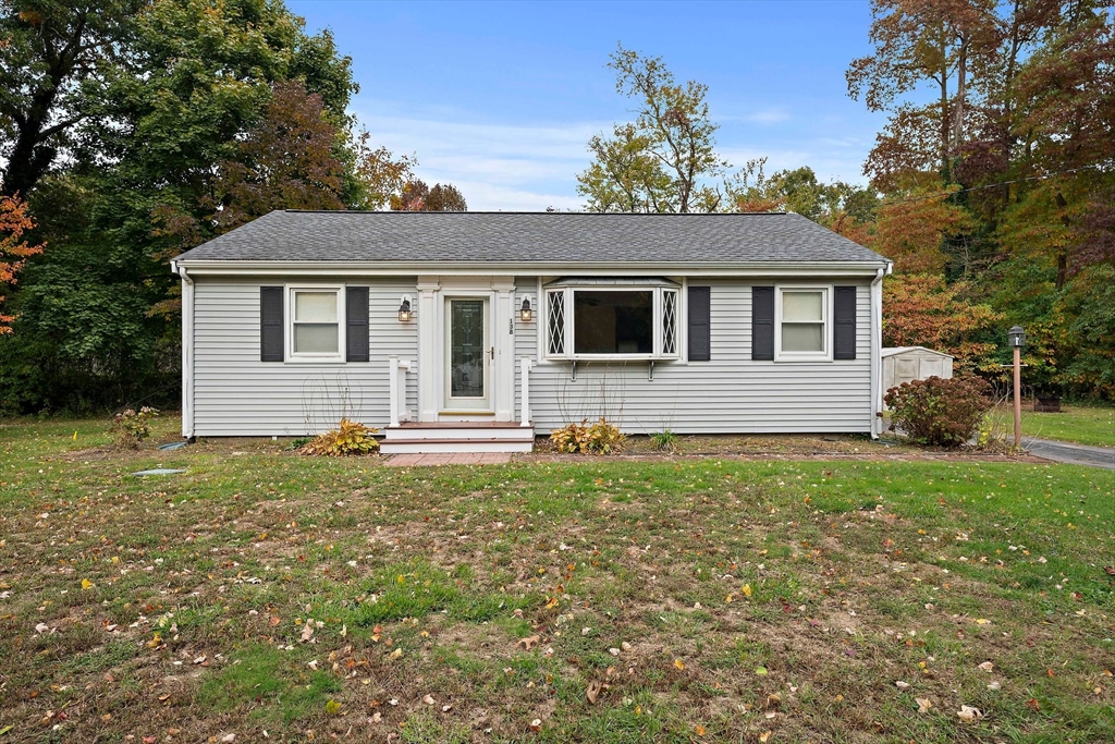 138 Lawson Road Scituate, MA 02066 - Photo 3 of 25 Gallery Image 3
