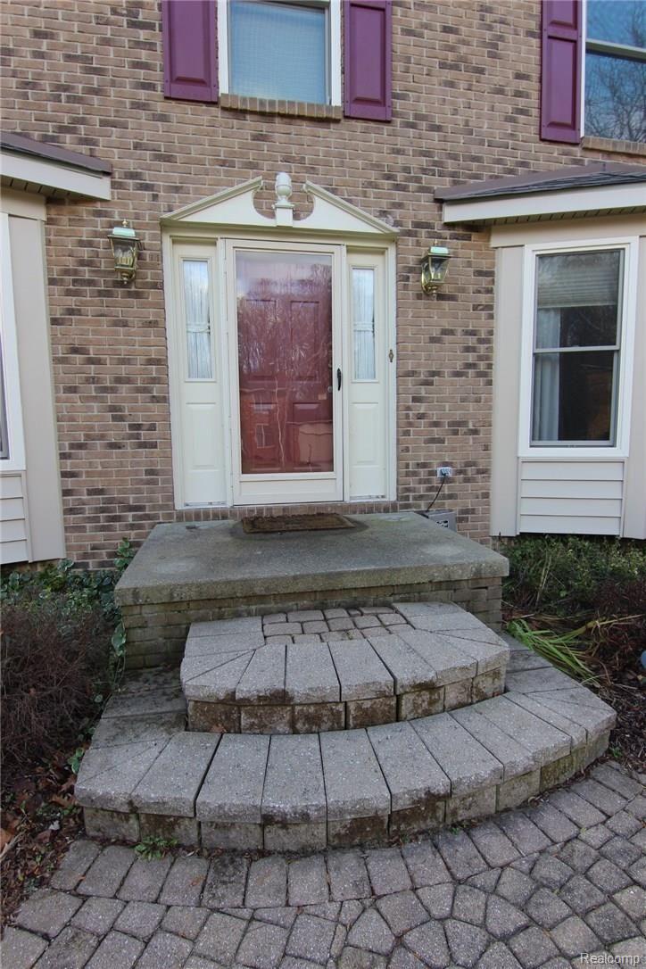 1789 North Fairview Lane Rochester, MI 48306 - Photo 5 of 49 IMG_6885.jpg