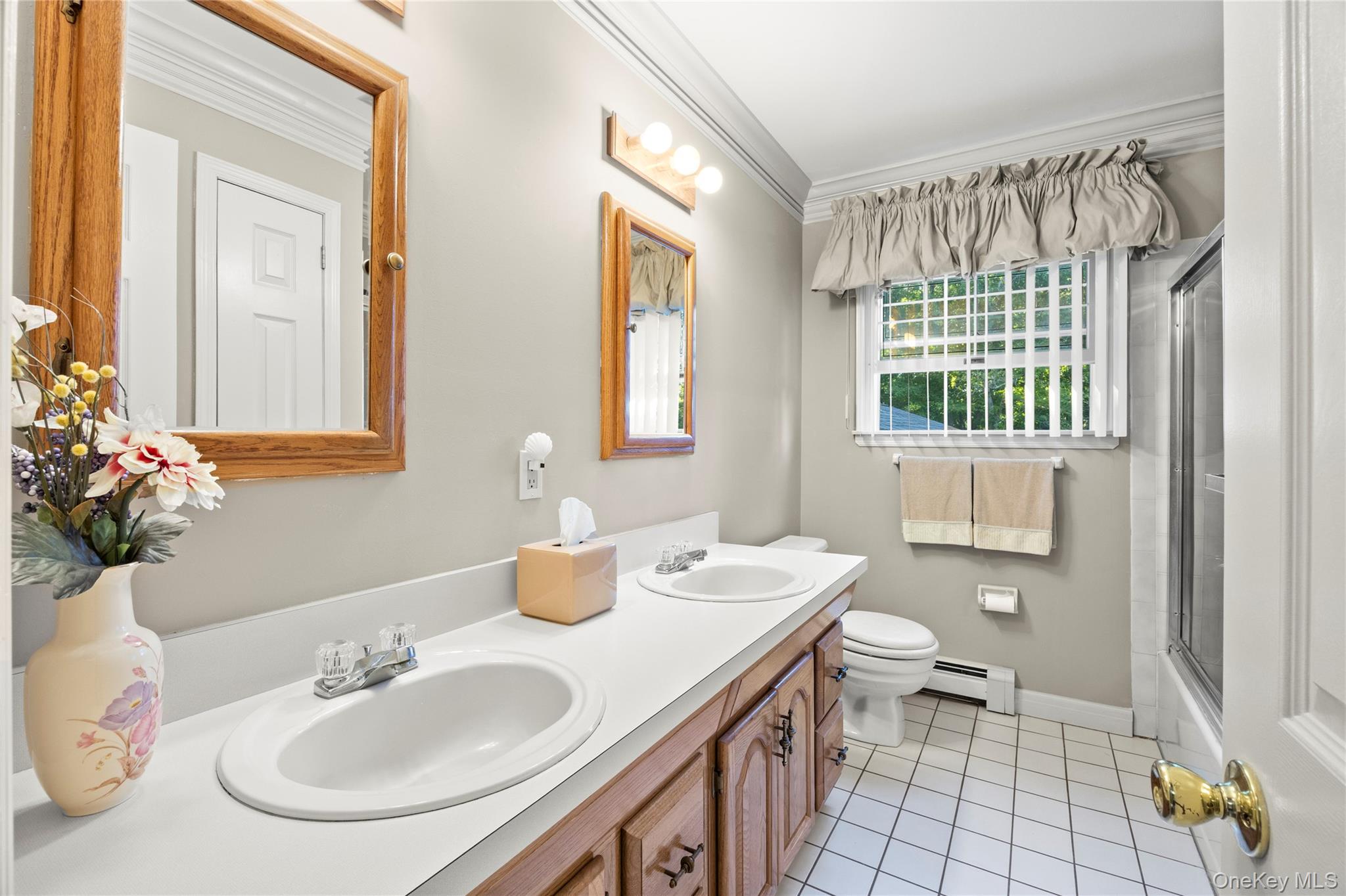 282 Harned Road Commack, NY 11725 - Photo 22 of 36 Gallery Image 22