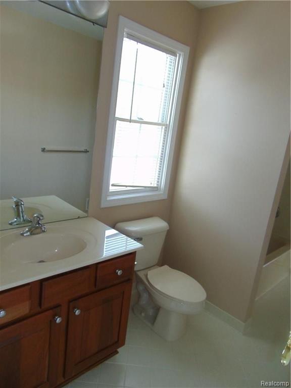 5835 Stonehaven Boulevard Rochester, MI 48306 - Photo 22 of 31