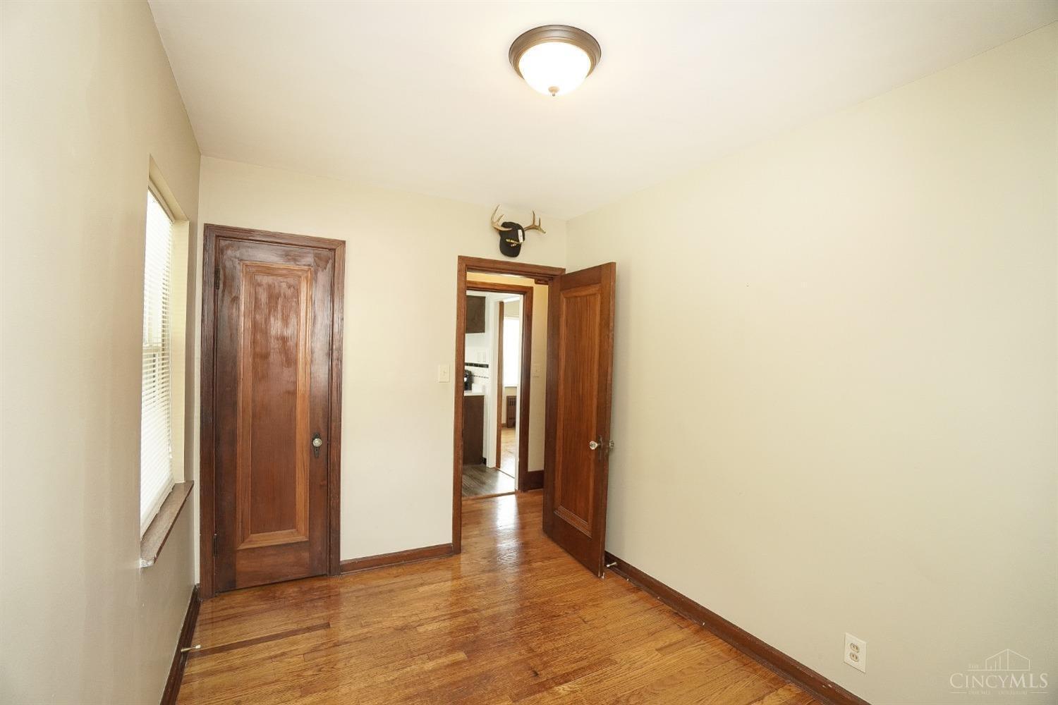 5610 Vogel Road Cincinnati, OH 45239 - Photo 14 of 39