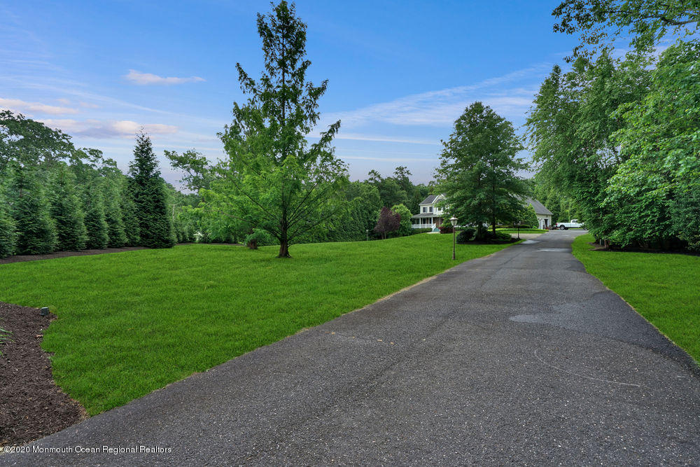 526 Brickyard Road Freehold, NJ 07728 - Photo 6 of 71 012_dsc06039_1