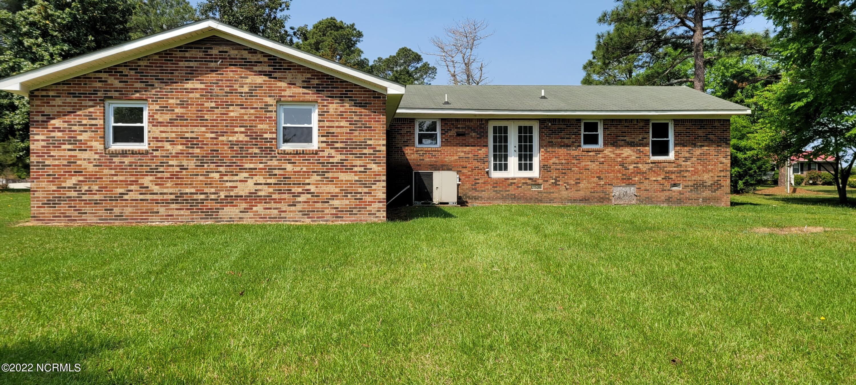 3925 Mary Chapel Road Halifax, NC 27839 - Photo 5 of 27 3925 Mary Chapel Rd Rear Exterior
