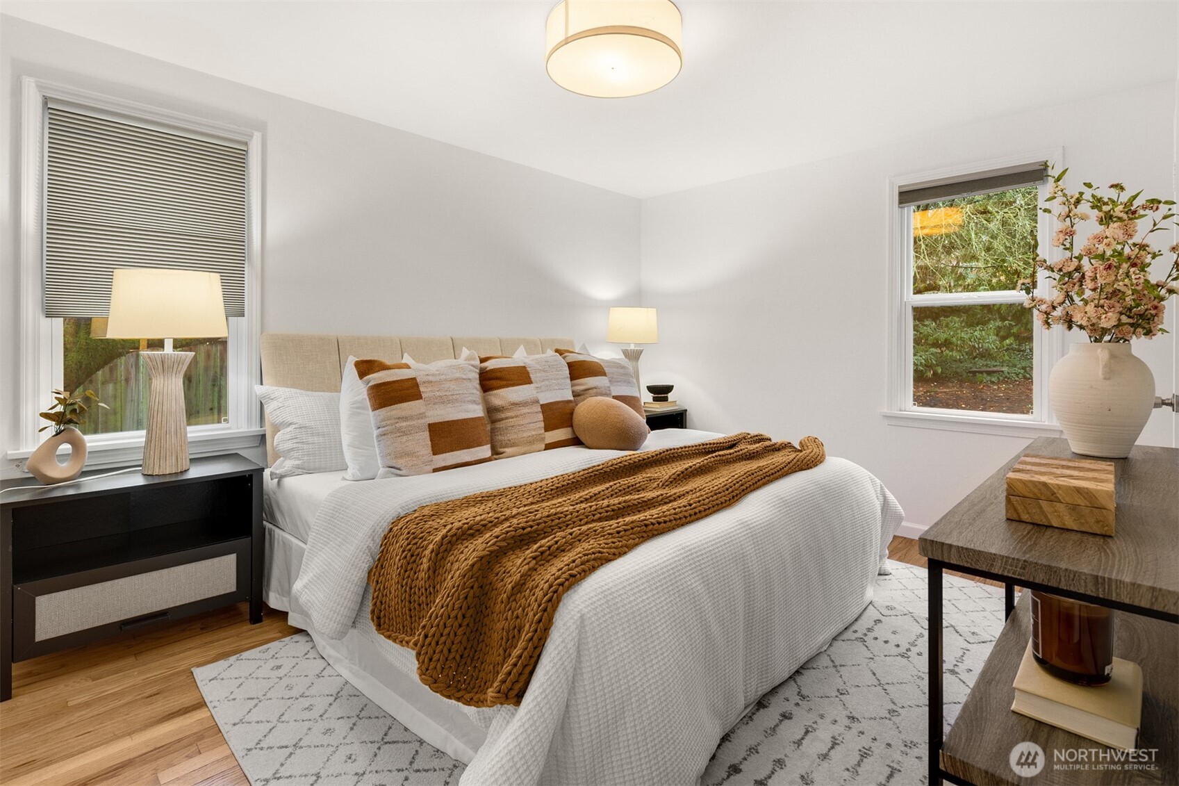 14021 27th Avenue Northeast Seattle, WA 98125 - Photo 13 of 32