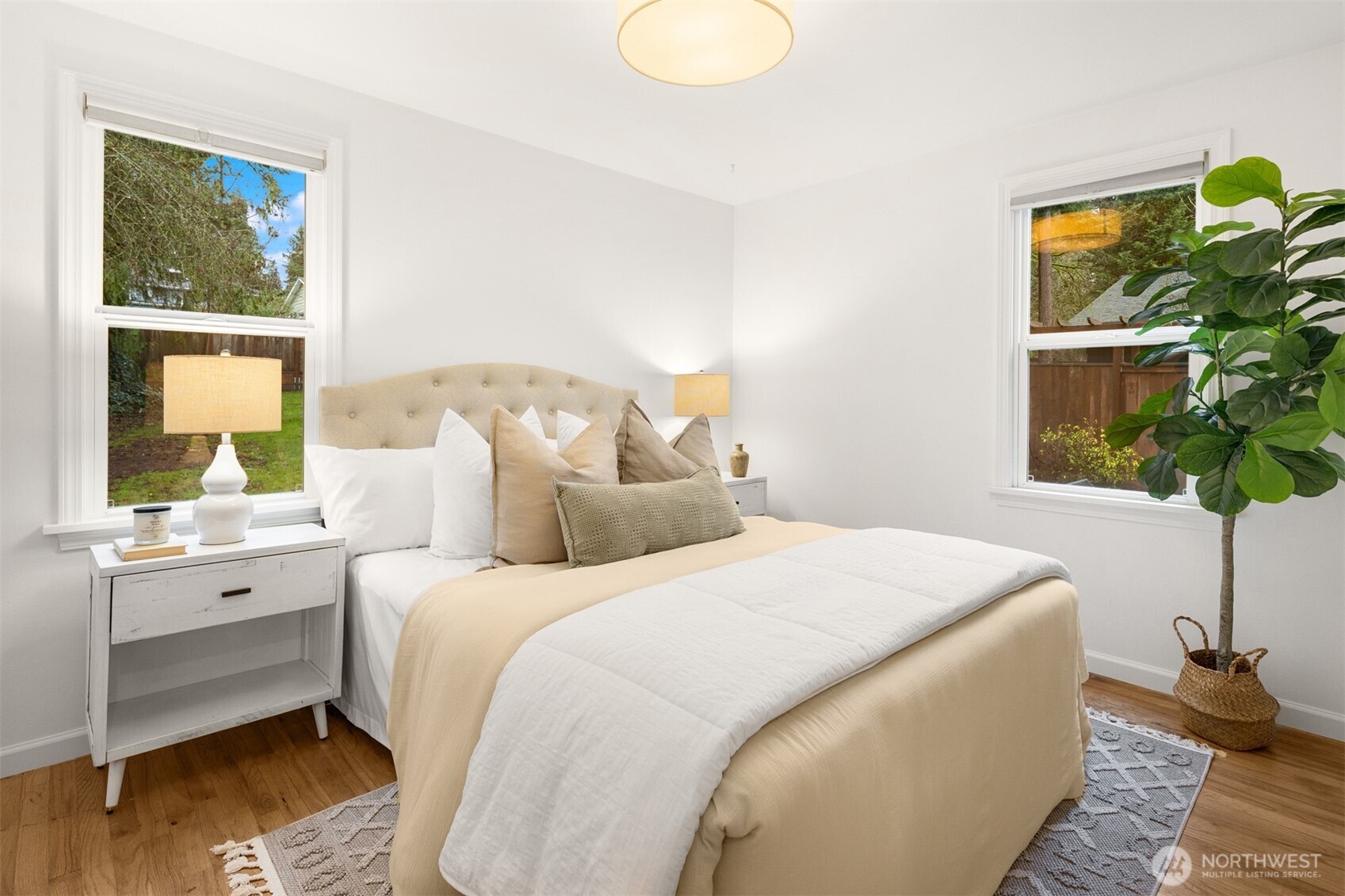 14021 27th Avenue Northeast Seattle, WA 98125 - Photo 14 of 32