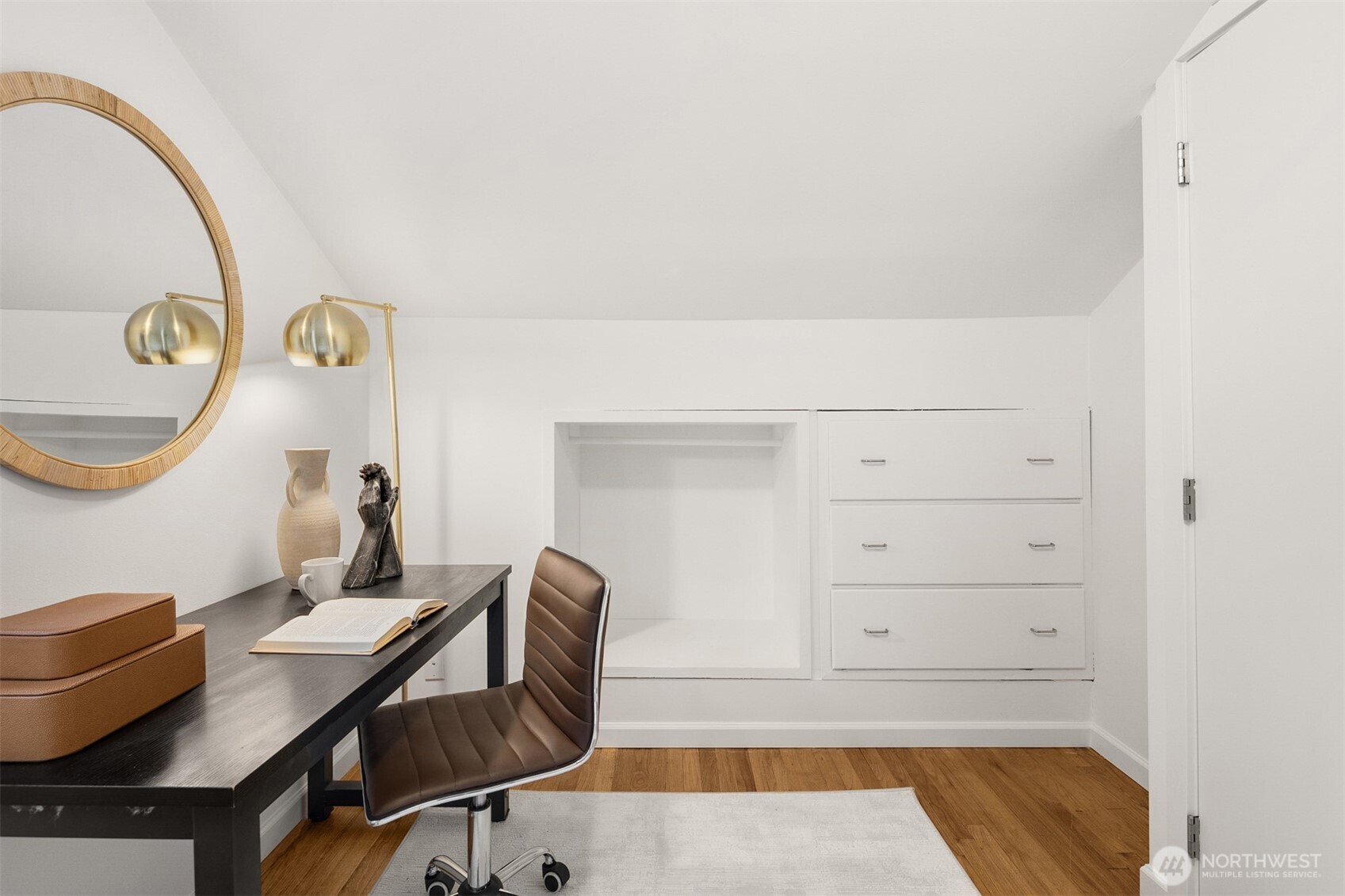 14021 27th Avenue Northeast Seattle, WA 98125 - Photo 16 of 32