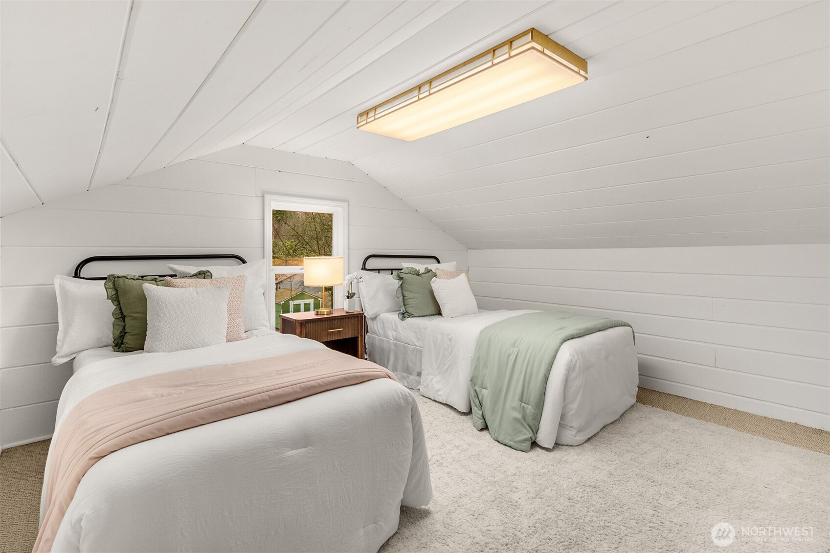 14021 27th Avenue Northeast Seattle, WA 98125 - Photo 17 of 32